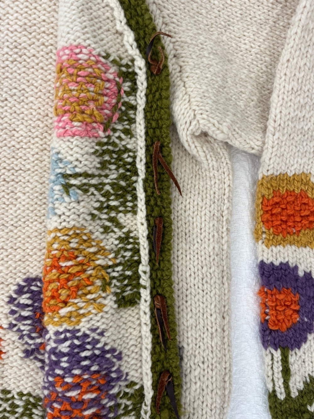 Amano 100% Wool Floral Chunky Knit Cardigan Womens S/M Cottagecore Gardencore - Picture 4 of 5